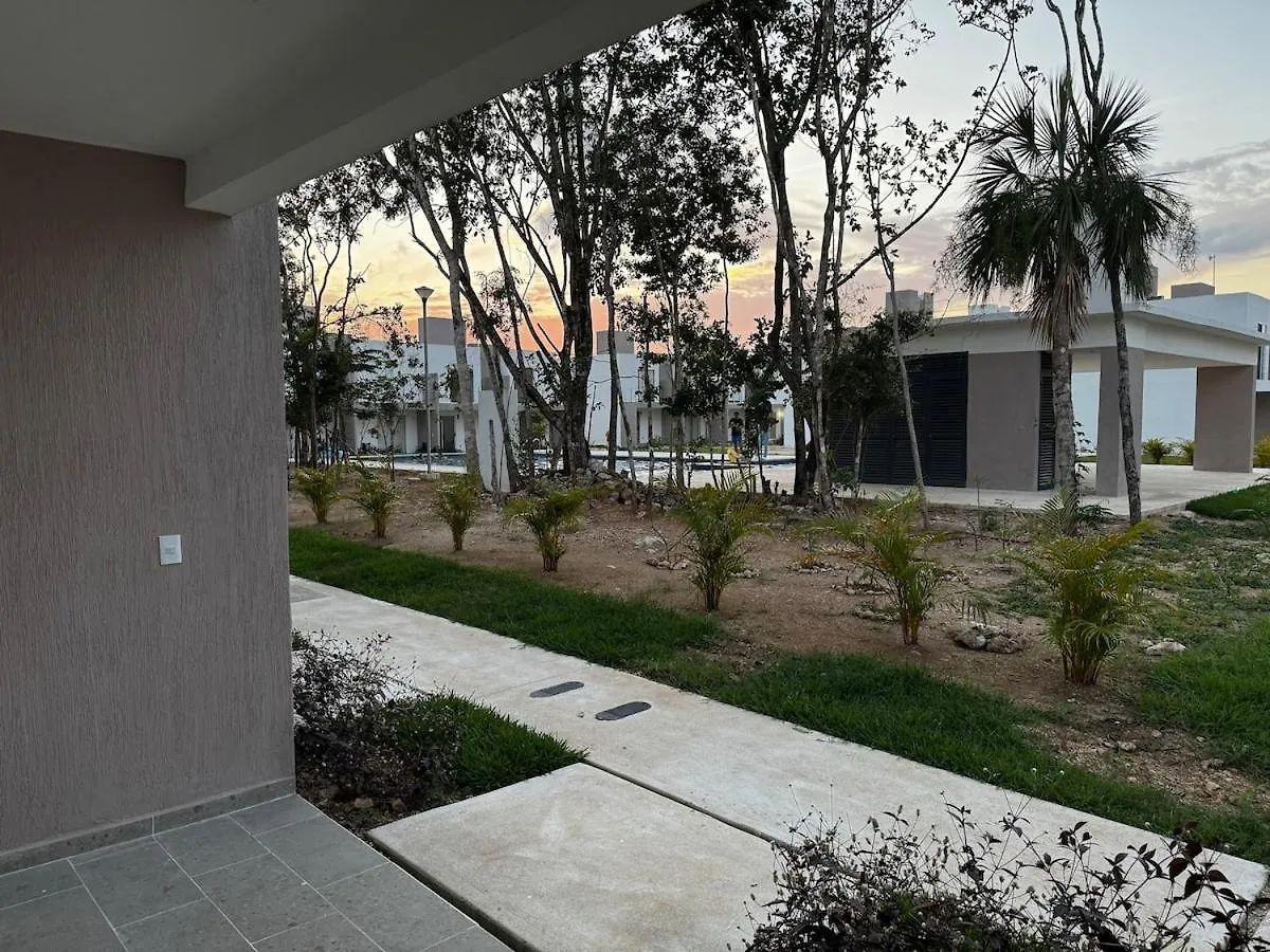 Linda Casa En Playa Del Carmen Villa
